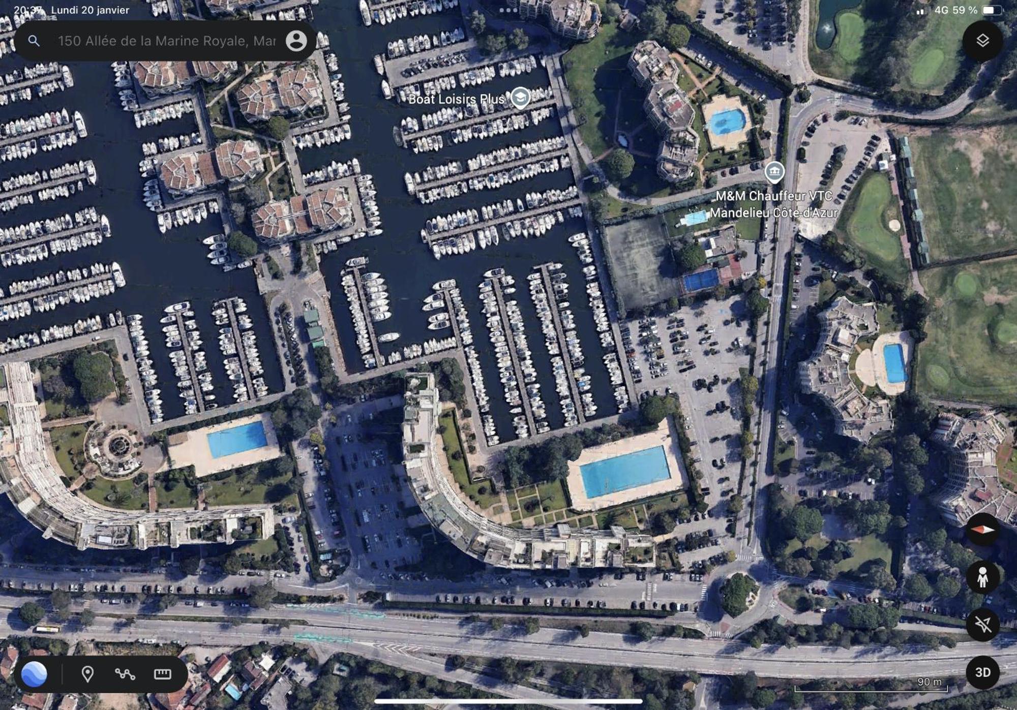 Cannes Marina Le Surcouf - De 28m2 Au 10eme Etage Avec Piscine, Terrasse, Parking, Vue Montagne Et Port : Mandelieu-la Napoule *